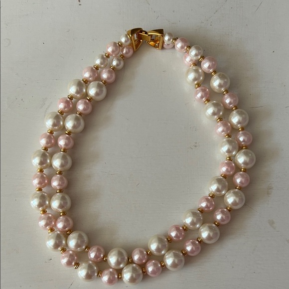 80’s Napier Patent Panther Clasp Pink and White Pearl Necklace with Gold Accents - Picture 1 of 7